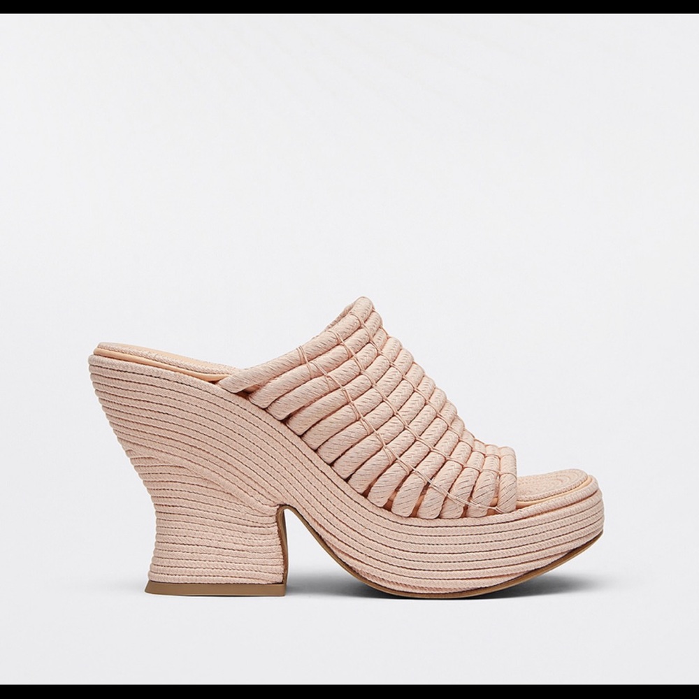 Bottega Veneta’s Head Turning Wedge Platform Mules Sz40